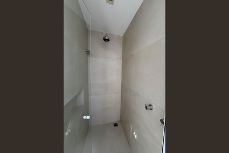 Apartamento à venda com 274m², 4 quartos e 2 vagasBanheiro da Suíte 1