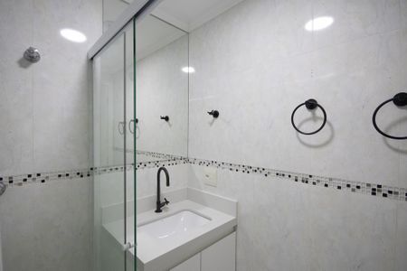 Apartamento à venda com 62m², 3 quartos e 1 vaga Apartamento à venda com 62m², 3 quartos e 1 vagaBanheiro da Suíte