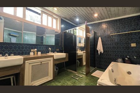 Casa para alugar com 500m², 5 quartos e 8 vagasBanheiro da Suíte 3