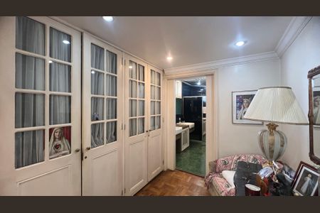 Casa para alugar com 500m², 5 quartos e 8 vagasCloset Suíte 3