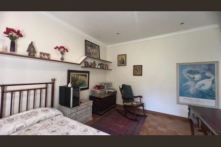 Casa para alugar com 500m², 5 quartos e 8 vagasSuíte 2