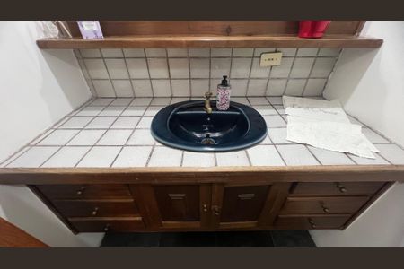 Casa para alugar com 500m², 5 quartos e 8 vagasTerraço