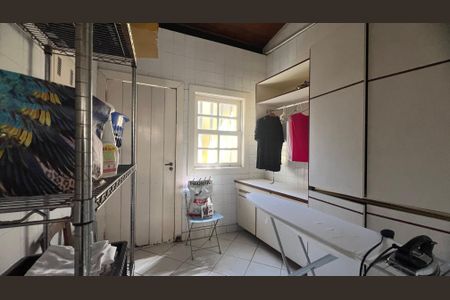 Casa para alugar com 500m², 5 quartos e 8 vagasÁrea de Serviço