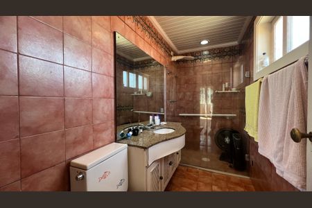 Casa para alugar com 500m², 5 quartos e 8 vagasBanheiro Suíte 4