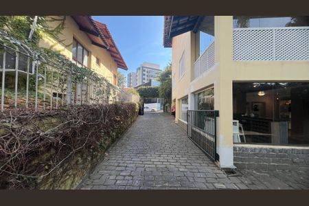 Casa para alugar com 500m², 5 quartos e 8 vagasÁrea comum