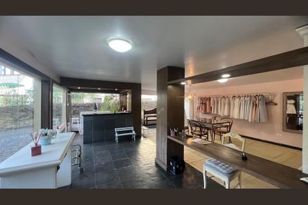 Casa para alugar com 500m², 5 quartos e 8 vagasÁrea comum