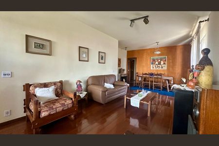 Apartamento à venda com 138m², 4 quartos e 2 vagasSala