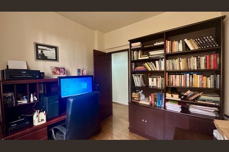 Apartamento à venda com 138m², 4 quartos e 2 vagasQuarto 1