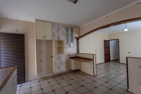 Casa à venda com 190m², 3 quartos e 2 vagas Casa à venda com 190m², 3 quartos e 2 vagasCozinha