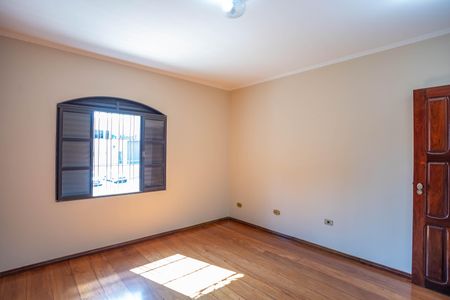 Casa à venda com 190m², 3 quartos e 2 vagas Casa à venda com 190m², 3 quartos e 2 vagasQuarto 3