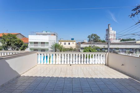 Casa à venda com 190m², 3 quartos e 2 vagas Casa à venda com 190m², 3 quartos e 2 vagasVaranda da suíte