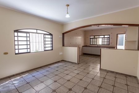 Casa à venda com 190m², 3 quartos e 2 vagas Casa à venda com 190m², 3 quartos e 2 vagasCopa