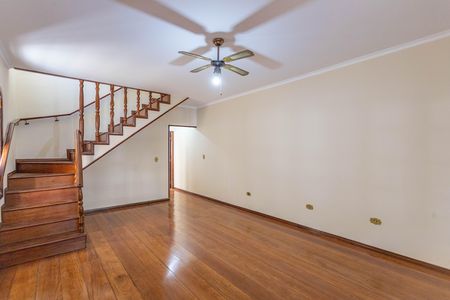 Casa à venda com 190m², 3 quartos e 2 vagas Casa à venda com 190m², 3 quartos e 2 vagasSala