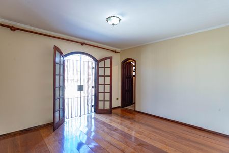 Casa à venda com 190m², 3 quartos e 2 vagas Casa à venda com 190m², 3 quartos e 2 vagasQuarto 1 - suíte