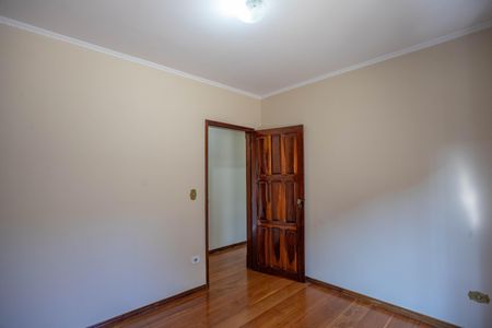 Casa à venda com 190m², 3 quartos e 2 vagas Casa à venda com 190m², 3 quartos e 2 vagasQuarto 2