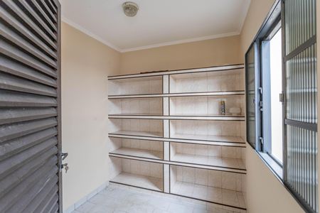 Casa à venda com 190m², 3 quartos e 2 vagas Casa à venda com 190m², 3 quartos e 2 vagasÁrea de serviço