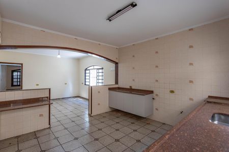 Casa à venda com 190m², 3 quartos e 2 vagas Casa à venda com 190m², 3 quartos e 2 vagasCozinha