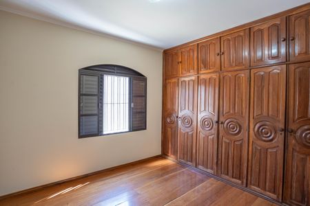 Casa à venda com 190m², 3 quartos e 2 vagas Casa à venda com 190m², 3 quartos e 2 vagasQuarto 2