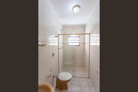 Casa à venda com 190m², 3 quartos e 2 vagas Casa à venda com 190m², 3 quartos e 2 vagasBanheiro social 2