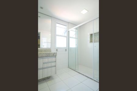 Apartamento à venda com 147m², 3 quartos e 3 vagasBanheiro da suíte 1