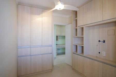 Apartamento à venda com 147m², 3 quartos e 3 vagasQuarto 2