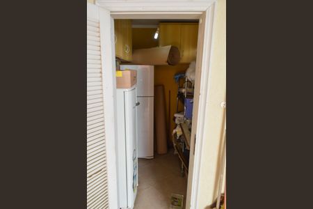 Casa de condomínio para alugar com 600m², 4 quartos e 2 vagas Casa de condomínio para alugar com 600m², 4 quartos e 2 vagasQuarto de Serviço