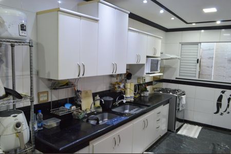 Casa de condomínio para alugar com 600m², 4 quartos e 2 vagas Casa de condomínio para alugar com 600m², 4 quartos e 2 vagasCozinha