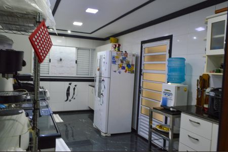 Casa de condomínio para alugar com 600m², 4 quartos e 2 vagas Casa de condomínio para alugar com 600m², 4 quartos e 2 vagasCozinha