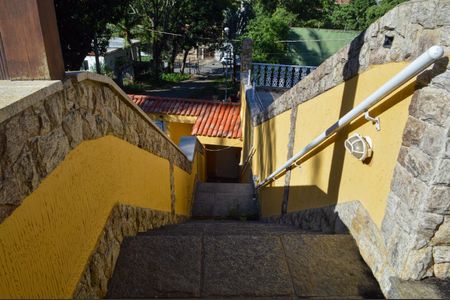 Casa de condomínio para alugar com 600m², 4 quartos e 2 vagas Casa de condomínio para alugar com 600m², 4 quartos e 2 vagasEntrada