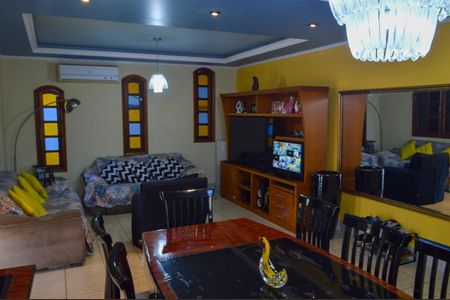 Casa de condomínio para alugar com 600m², 4 quartos e 2 vagas Casa de condomínio para alugar com 600m², 4 quartos e 2 vagasSala 1