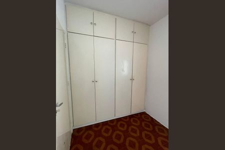 Casa à venda com 254m², 4 quartos e 2 vagas Casa à venda com 254m², 4 quartos e 2 vagasQuarto 2