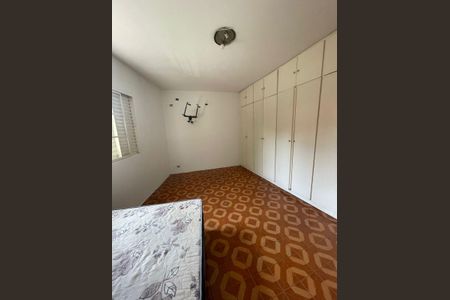 Casa à venda com 254m², 4 quartos e 2 vagas Casa à venda com 254m², 4 quartos e 2 vagasQuarto 3