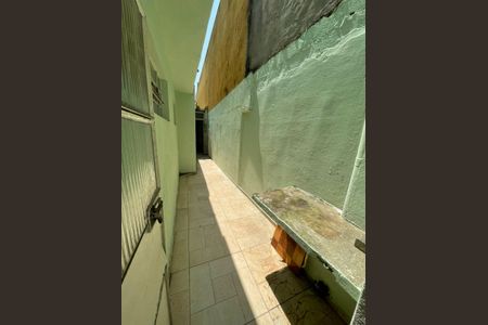 Casa à venda com 254m², 4 quartos e 2 vagas Casa à venda com 254m², 4 quartos e 2 vagasÁrea Externa