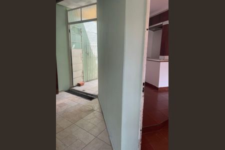 Casa à venda com 254m², 4 quartos e 2 vagas Casa à venda com 254m², 4 quartos e 2 vagasÁrea Externa