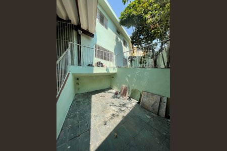 Casa à venda com 254m², 4 quartos e 2 vagas Casa à venda com 254m², 4 quartos e 2 vagasÁrea Externa