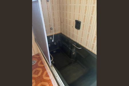 Casa à venda com 254m², 4 quartos e 2 vagas Casa à venda com 254m², 4 quartos e 2 vagasBanheiro 3