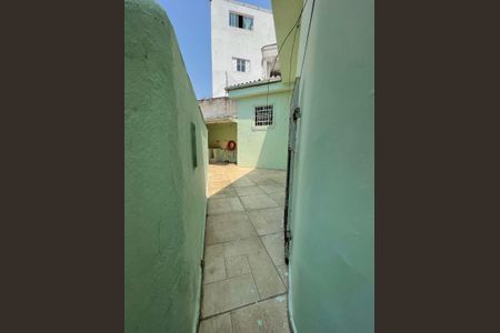 Casa à venda com 254m², 4 quartos e 2 vagas Casa à venda com 254m², 4 quartos e 2 vagasÁrea Externa