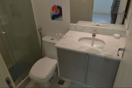 Apartamento à venda com 55m², 2 quartos e sem vaga Apartamento à venda com 55m², 2 quartos e sem vagaBanheiro da Suíte