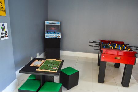 Apartamento à venda com 55m², 2 quartos e sem vaga Apartamento à venda com 55m², 2 quartos e sem vagaSalão de Jogos