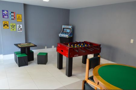 Apartamento à venda com 55m², 2 quartos e sem vaga Apartamento à venda com 55m², 2 quartos e sem vagaSalão de Jogos
