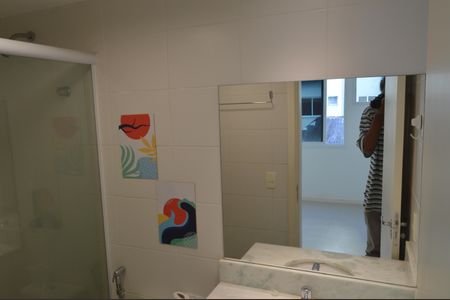 Apartamento à venda com 55m², 2 quartos e sem vaga Apartamento à venda com 55m², 2 quartos e sem vagaBanheiro da Suíte