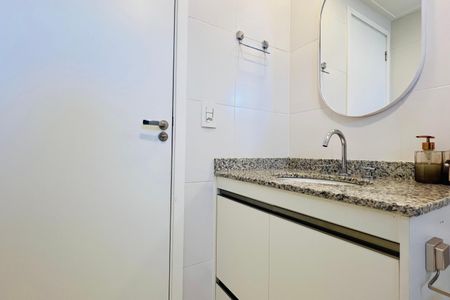 Apartamento à venda com 106m², 3 quartos e 2 vagasBanheiro da Suíte