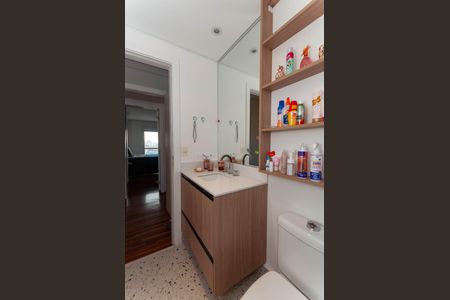 Apartamento à venda com 386m², 3 quartos e 4 vagasBanheiro da Suíte 2