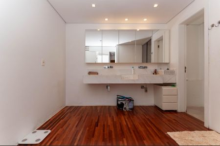 Apartamento à venda com 386m², 3 quartos e 4 vagasBanheiro da Suíte 1