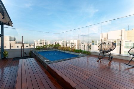 Apartamento à venda com 386m², 3 quartos e 4 vagasPiscina Privativa