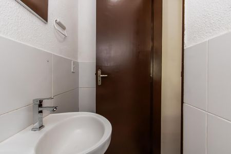Casa de condomínio à venda com 74m², 2 quartos e 1 vagaLavabo