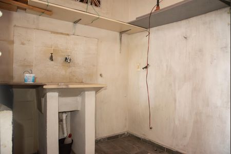 Casa à venda com 80m², 2 quartos e sem vagaÁrea de Serviço