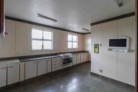 Apartamento para alugar com 245m², 3 quartos e 2 vagasCozinha