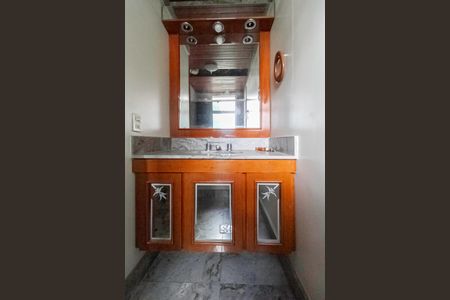 Apartamento para alugar com 245m², 3 quartos e 2 vagasBanheiro da suíte 2