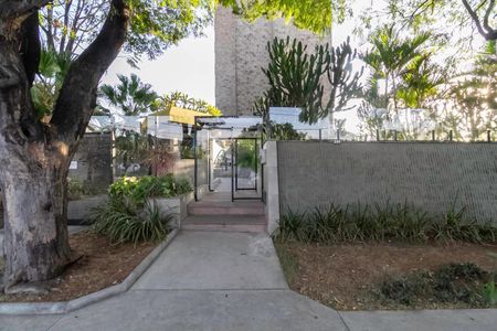 Apartamento para alugar com 245m², 3 quartos e 2 vagasFachada